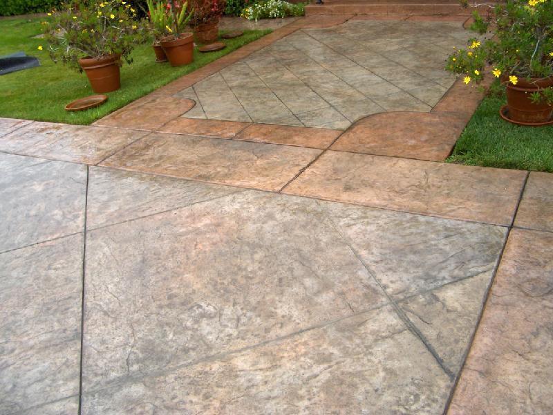 Tile Pattern Patio with Border